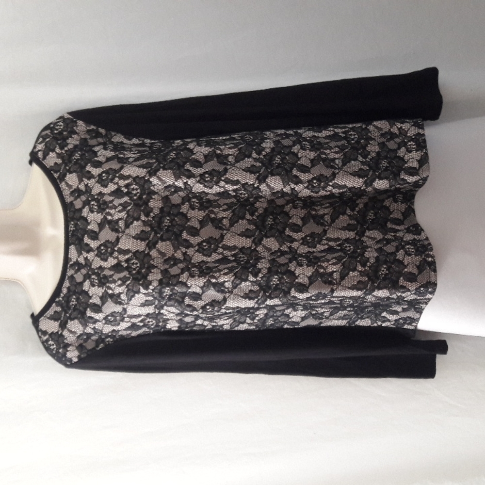 Chico's Top Lace Front  Size 2 Cottagecore